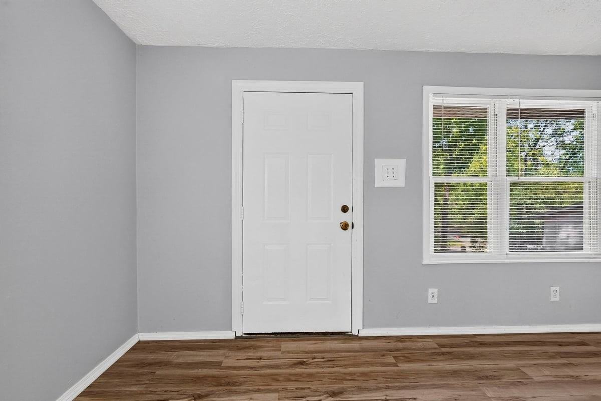 7534 Blanding Dr - Photo 7 of 20