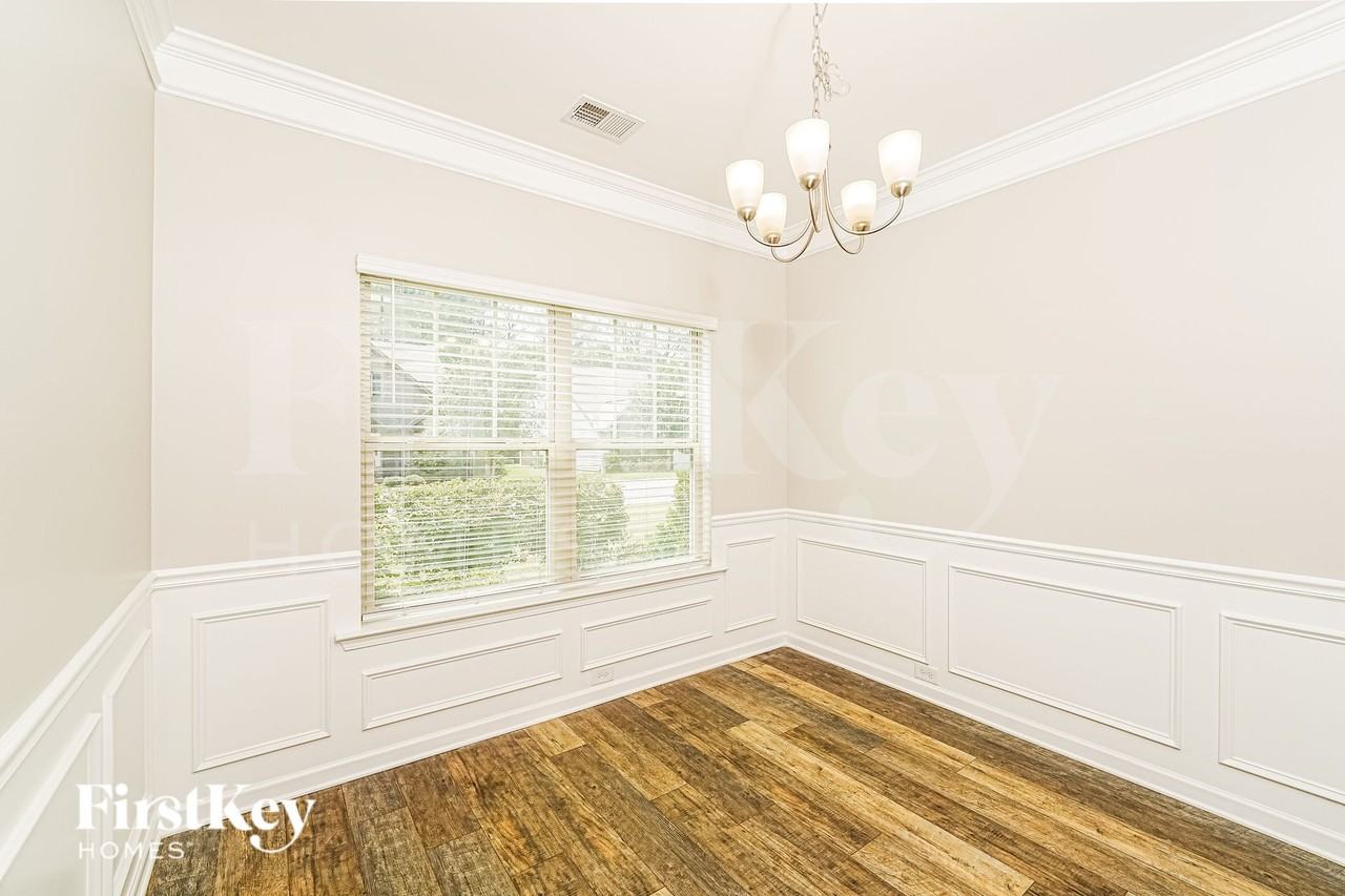 8613 Clarke Ln - Photo 6 of 19