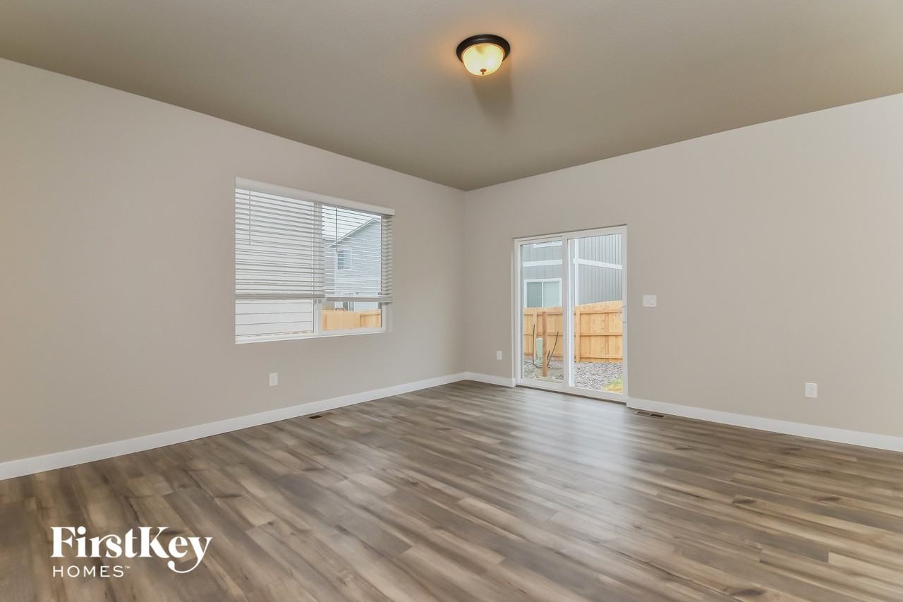 11164 Murrelet Dr - Photo 2 of 15