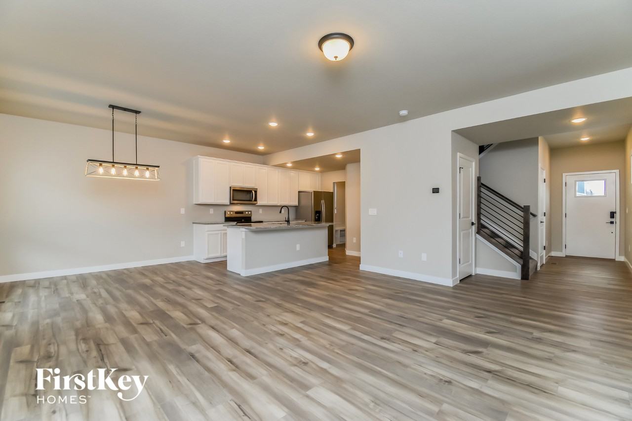 11164 Murrelet Dr - Photo 3 of 15