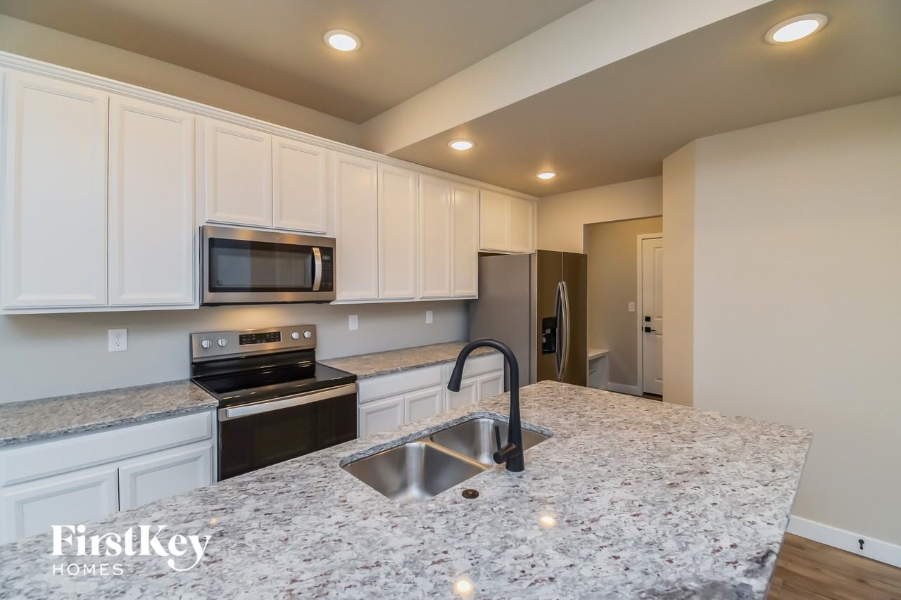 11164 Murrelet Dr - Photo 5 of 15