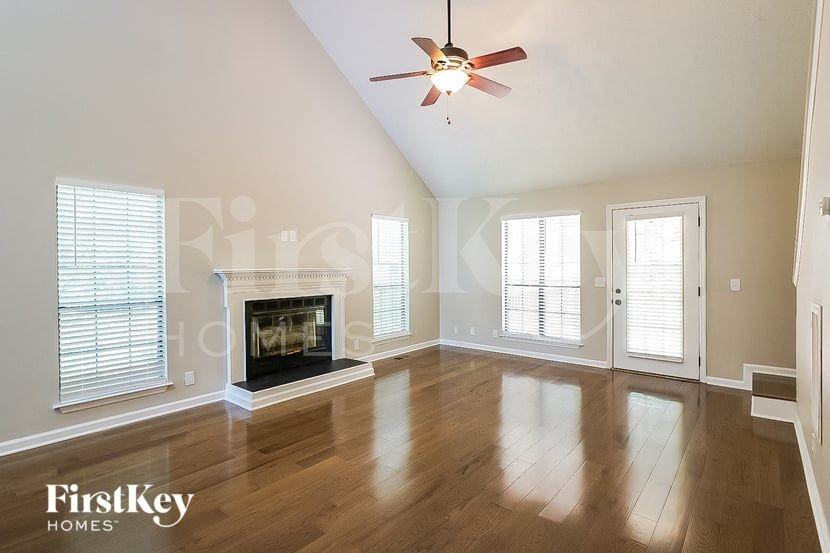 2301 Peak Hill Cv - Photo 7 of 15