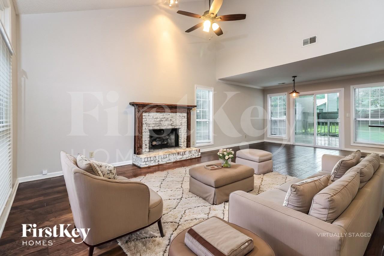 1926 Diamond Pl Nw - Photo 4 of 19