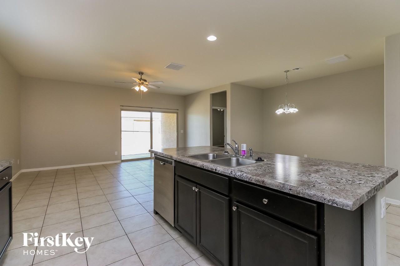 11376 E Sunflower Ln - Photo 6 of 15