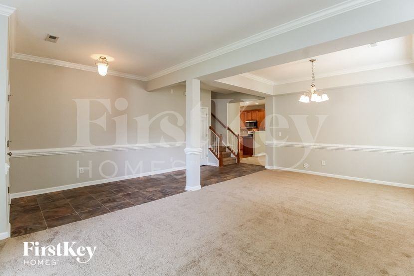4015 Shadetree Dr - Photo 2 of 15