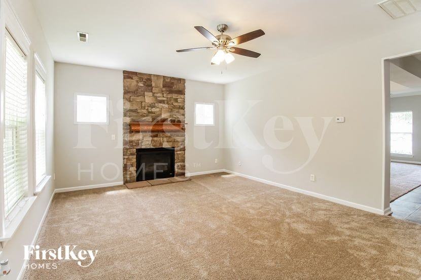 4015 Shadetree Dr - Photo 7 of 15