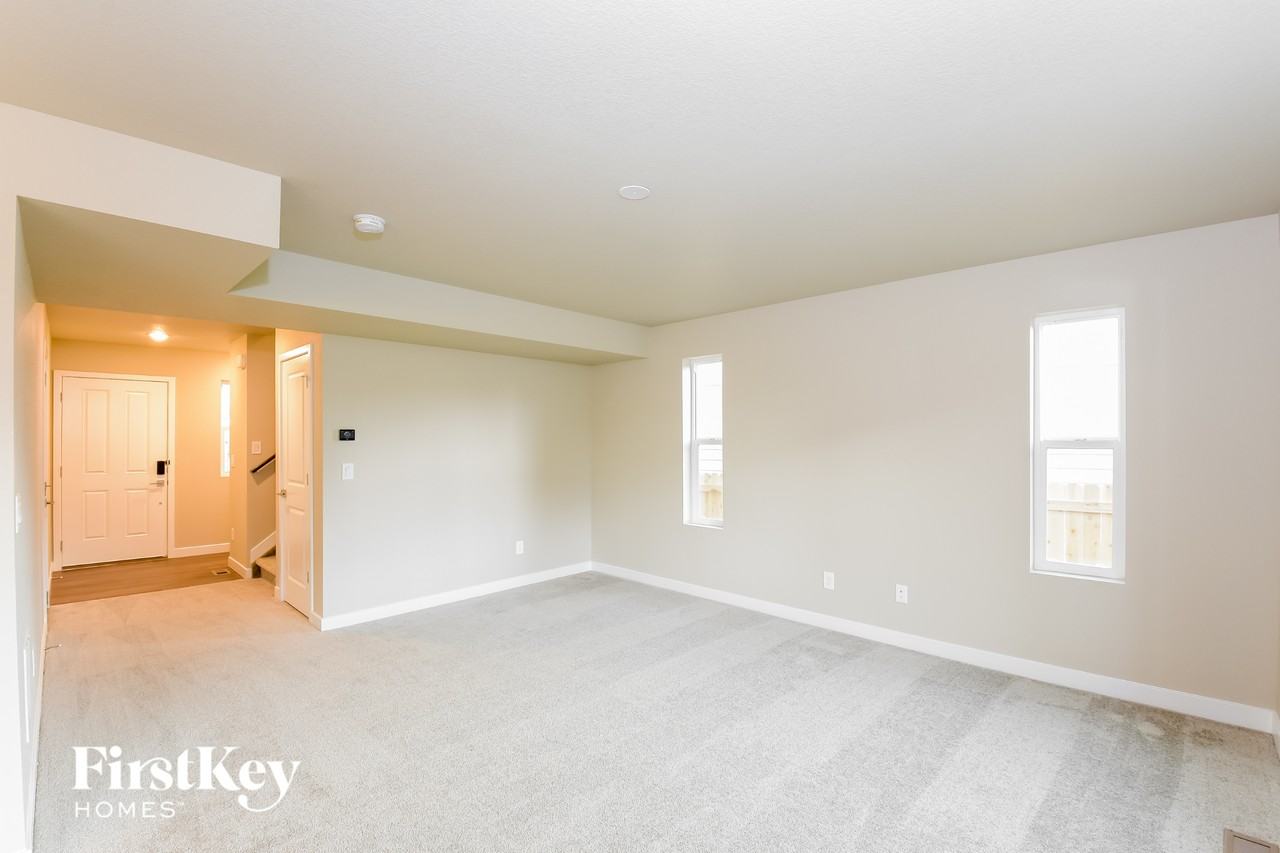 10741 Luneth Dr - Photo 3 of 15