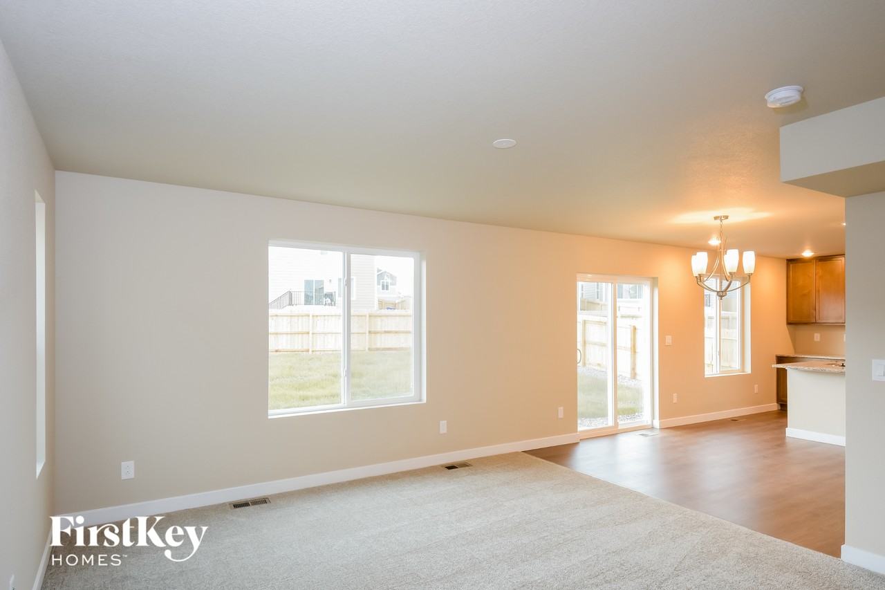 10741 Luneth Dr - Photo 4 of 15