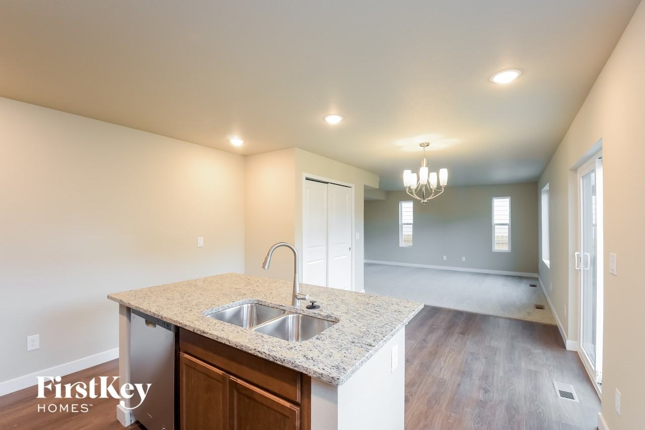 10741 Luneth Dr - Photo 6 of 15