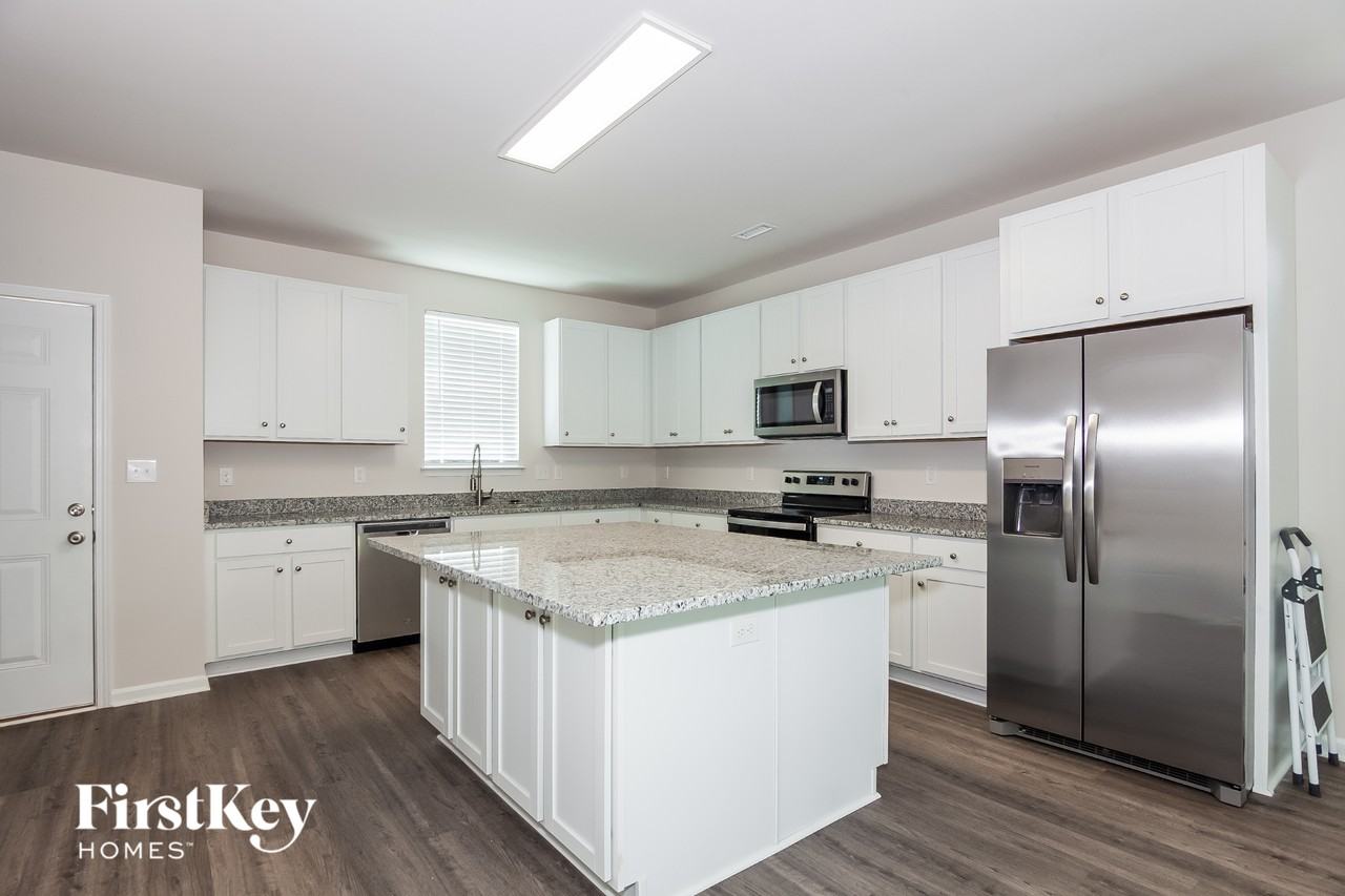 1754 Jenkins Rd - Photo 7 of 15