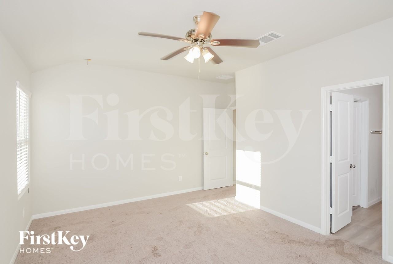 1842 Morse Way - Photo 7 of 16