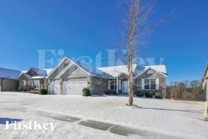 featured image of 221 Lonepine Dr