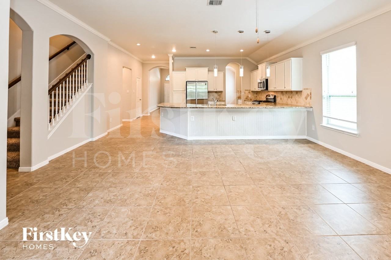 149 Jaxxon Pointe Dr - Photo 2 of 15