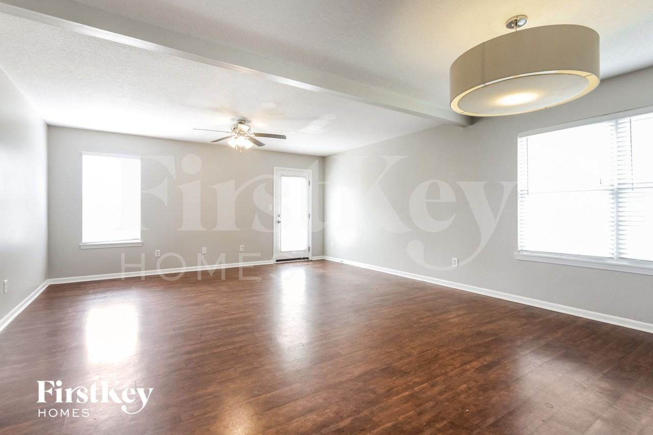 778 Preakness Dr - Photo 2 of 15