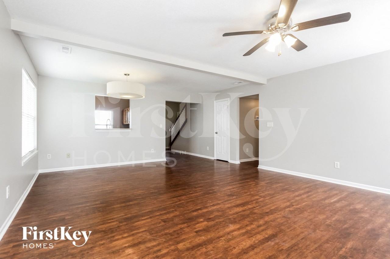 778 Preakness Dr - Photo 3 of 15