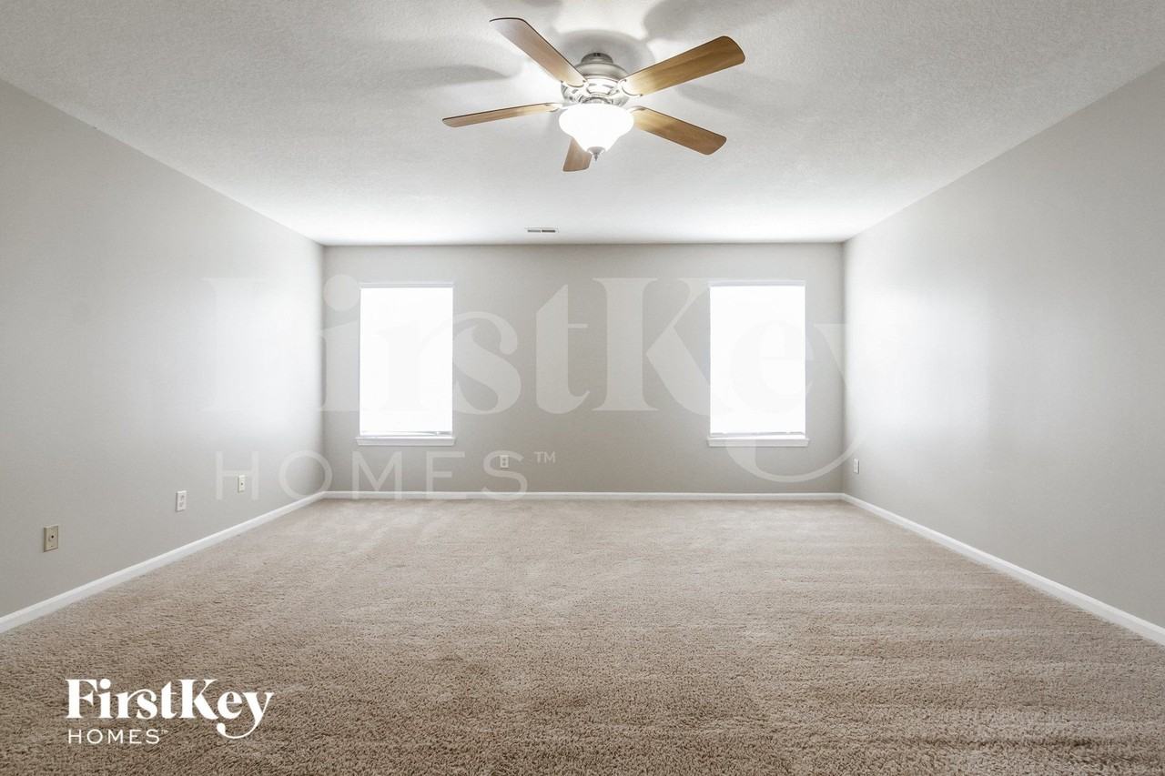 778 Preakness Dr - Photo 7 of 15