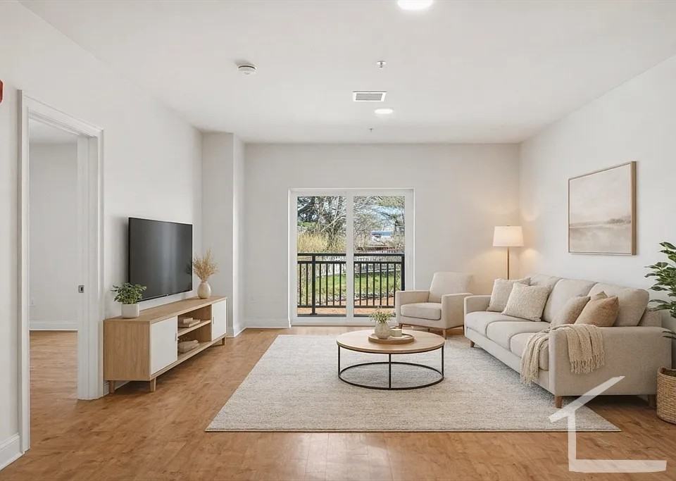 Franklin Ave #105 - Photo 4 of 7