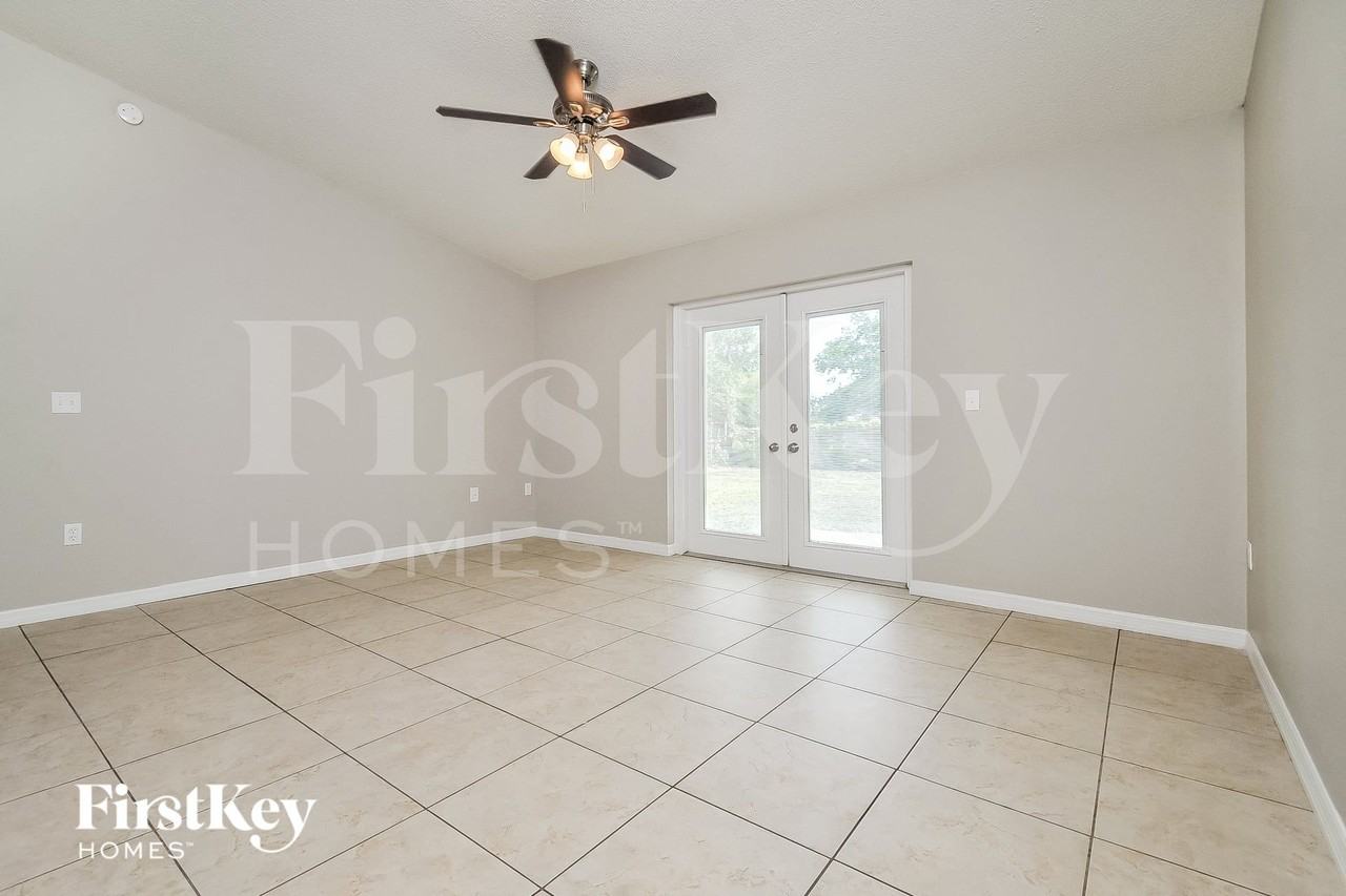 6511 Fox Crest Ln - Photo 2 of 15