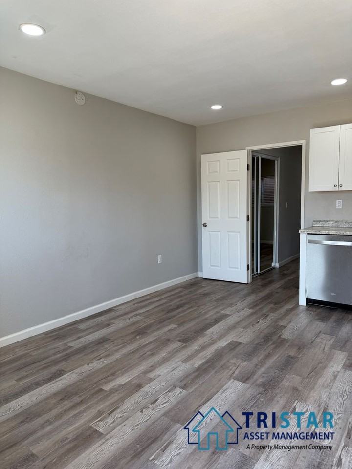 12227 Woodside Ave Ste A - Photo 3 of 15