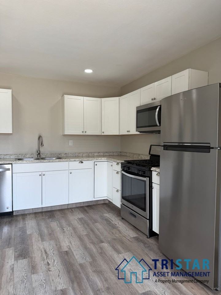 12227 Woodside Ave Ste A - Photo 4 of 15