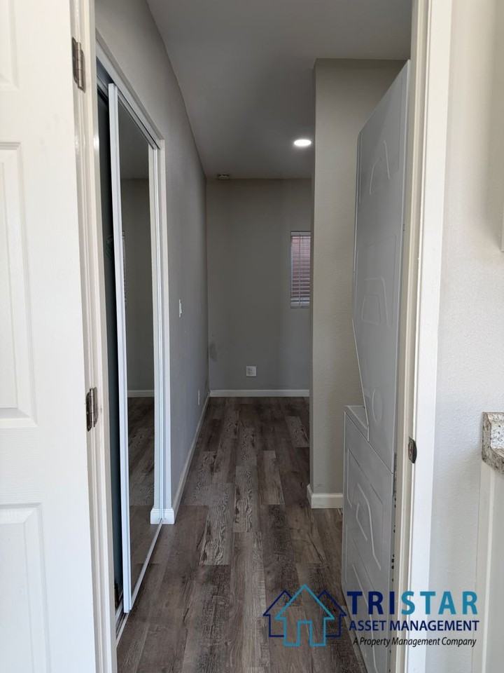 12227 Woodside Ave Ste A - Photo 7 of 15