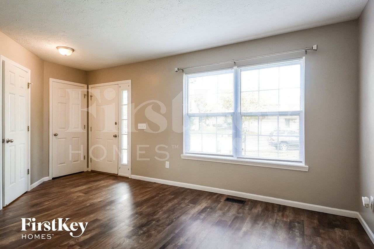 959 Hearthside Dr - Photo 3 of 15