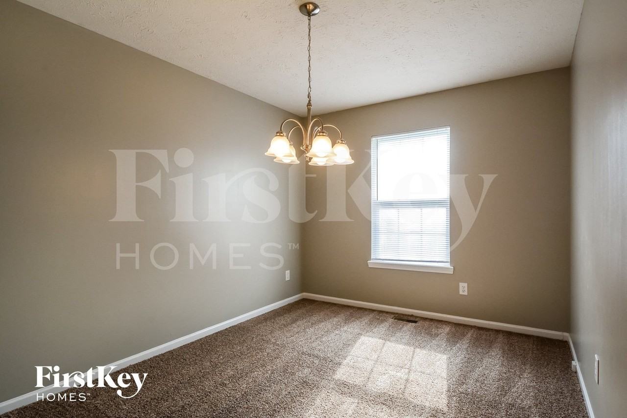 959 Hearthside Dr - Photo 4 of 15