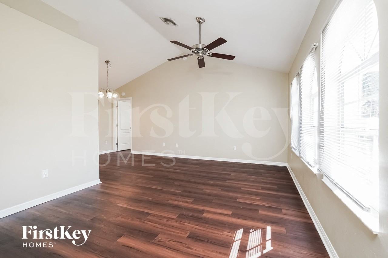 8149 Anhinga Rd - Photo 2 of 15