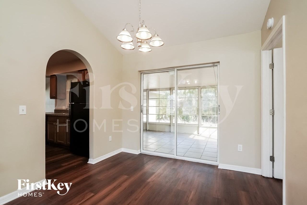 8149 Anhinga Rd - Photo 4 of 15