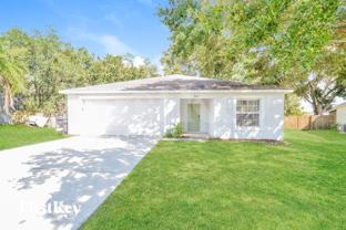 743 Pelican Ct - Photo 1 of 1