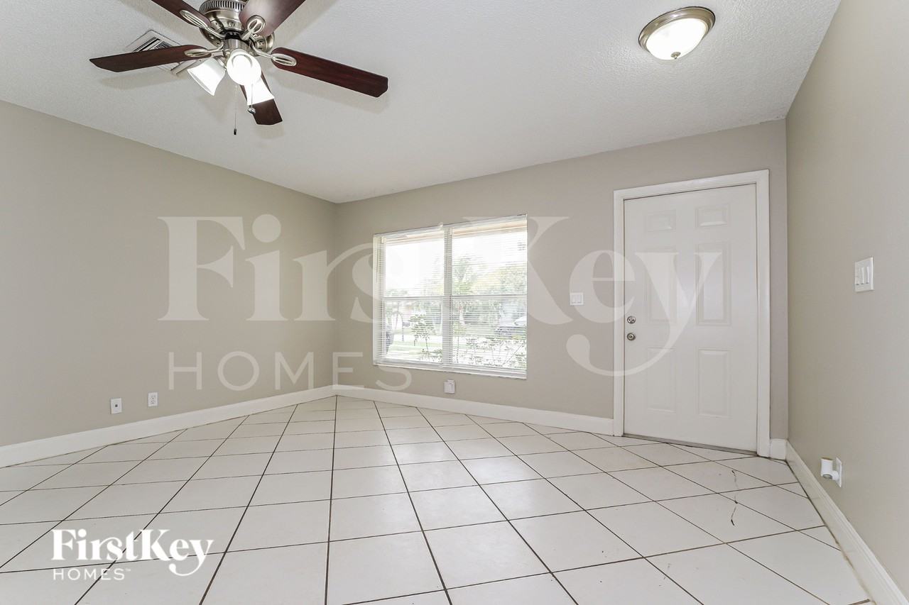 6129 Moonbeam Dr - Photo 2 of 20