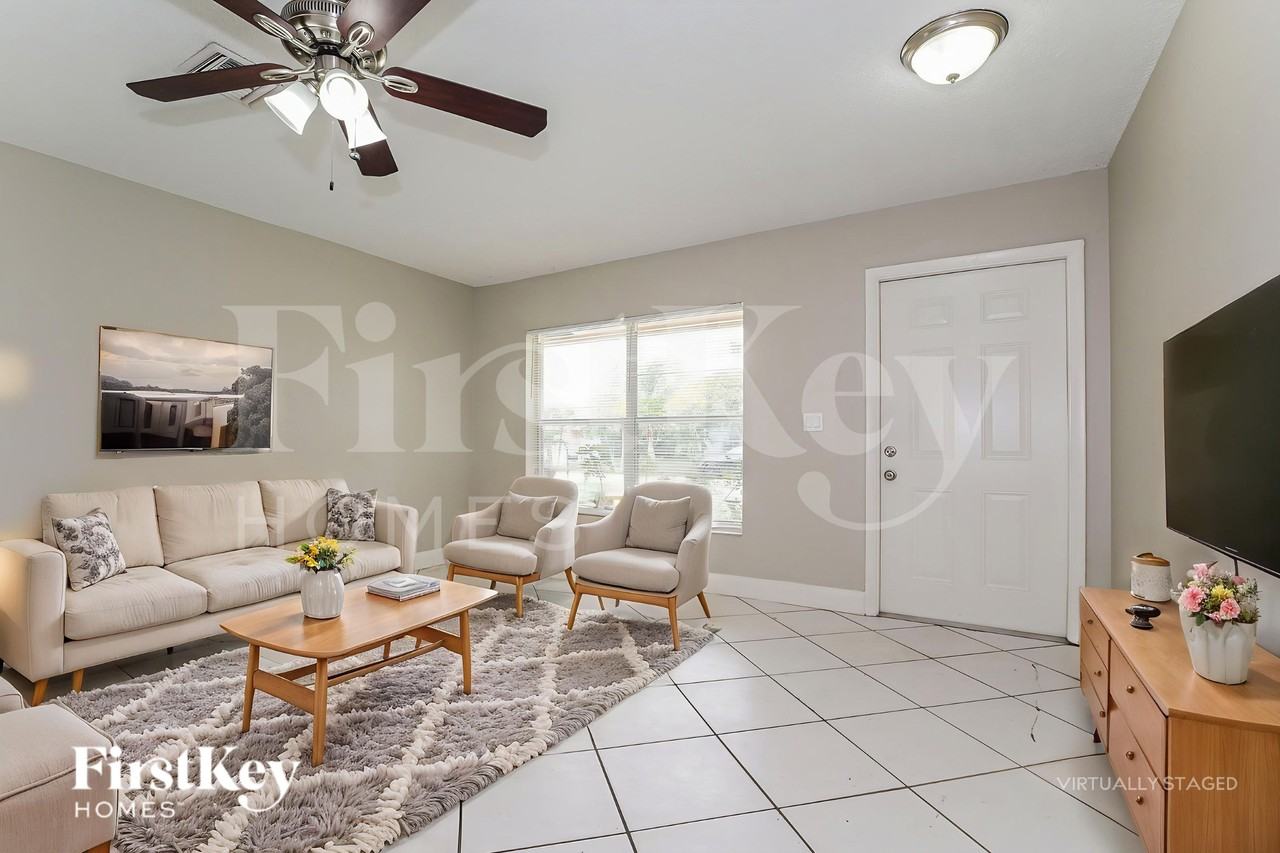 6129 Moonbeam Dr - Photo 3 of 20