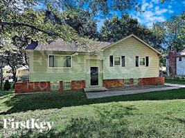 featured image of 5906 Nw Walnut Creek Dr