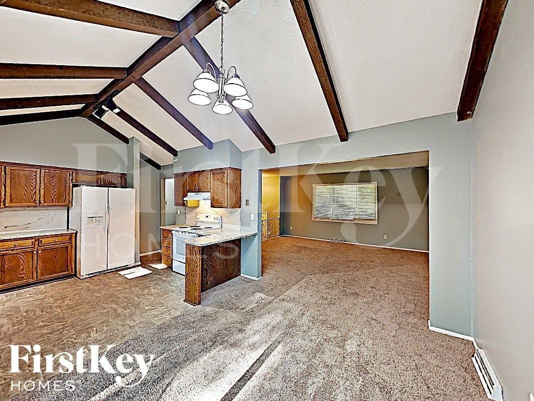5906 Nw Walnut Creek Dr - Photo 4 of 17