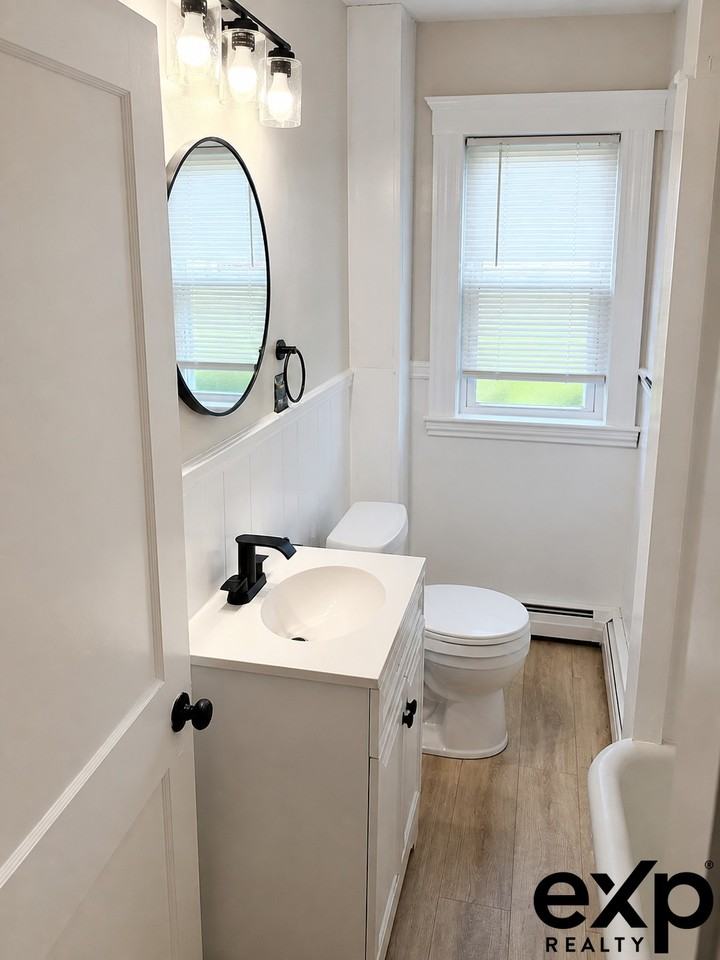 39 Dustin St #1 - Photo 5 of 6