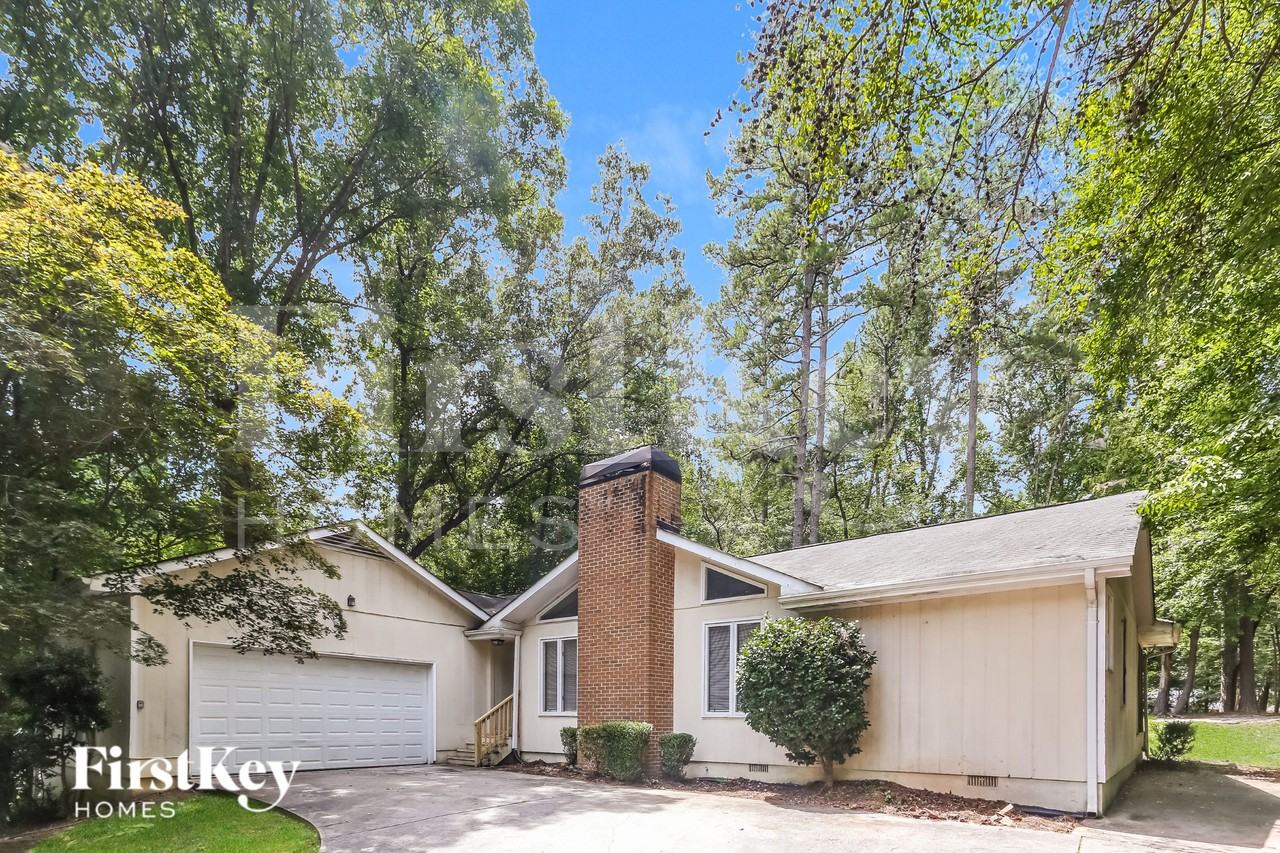 4275 Red Fox Trl - Photo 2 of 19