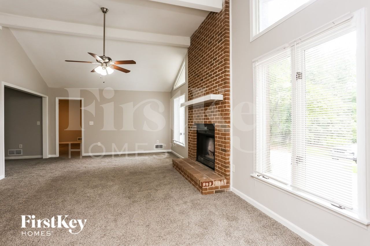 4275 Red Fox Trl - Photo 5 of 19