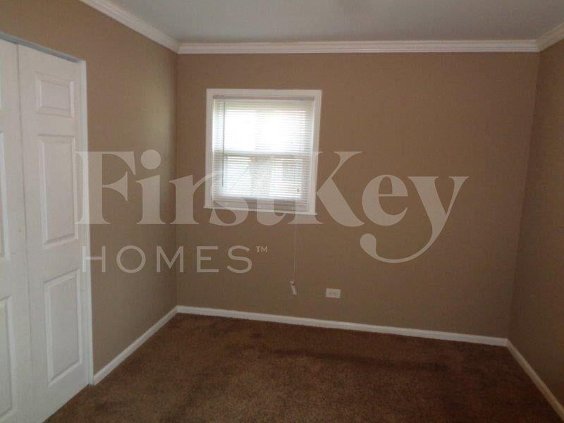 381 E Montana Ave - Photo 7 of 14