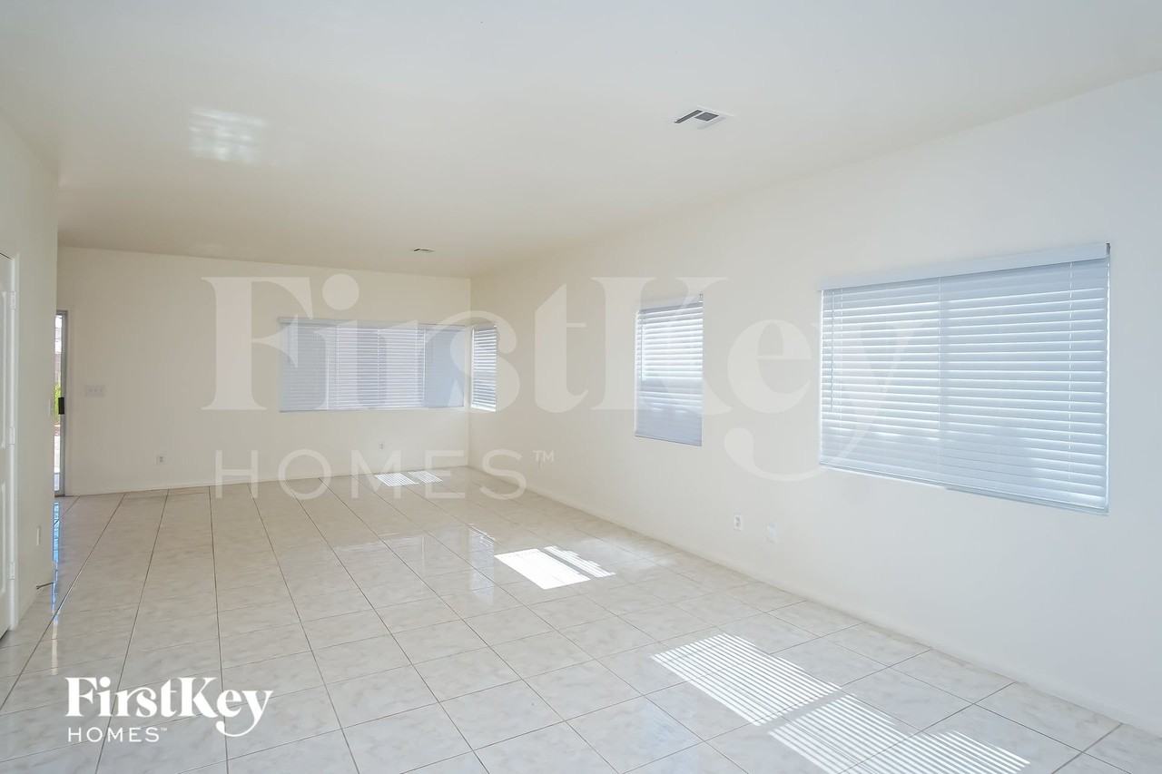 3758 Tranquil Canyon Ct - Photo 7 of 18