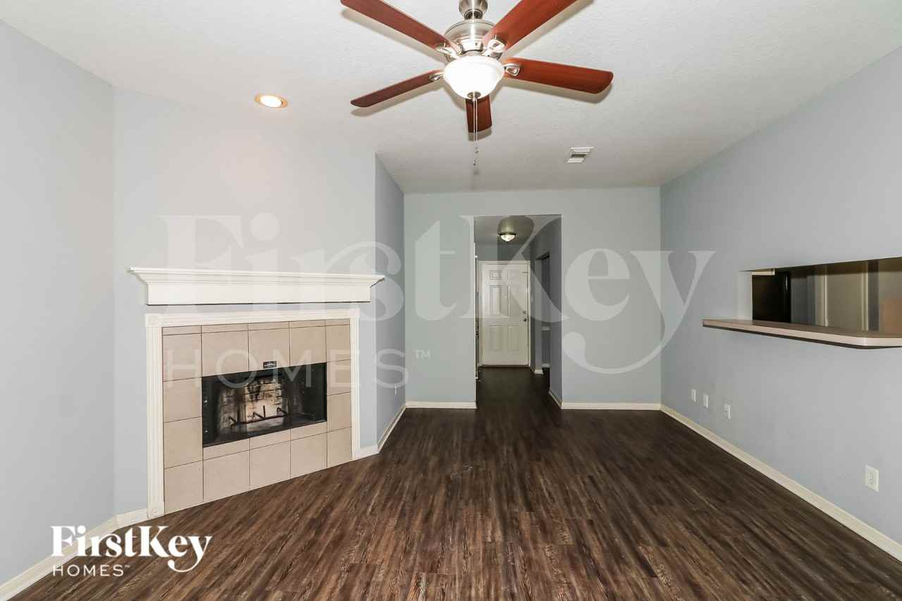 2616 33rd Ave N - Photo 2 of 17