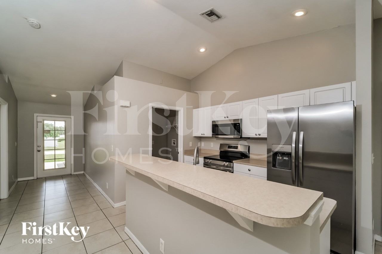 223 Neterrace - Photo 7 of 19