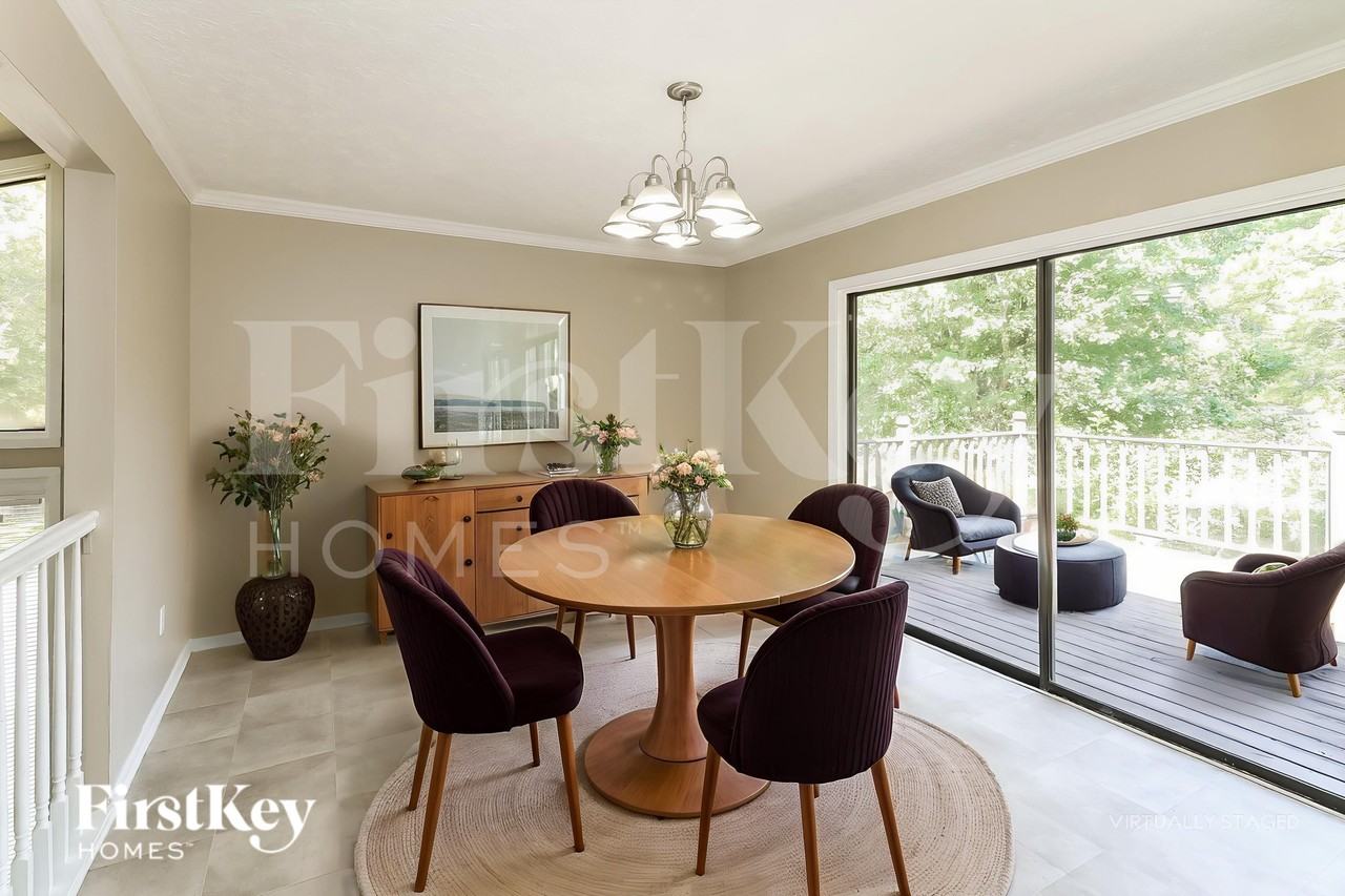 200 Parkmont Ct - Photo 7 of 18