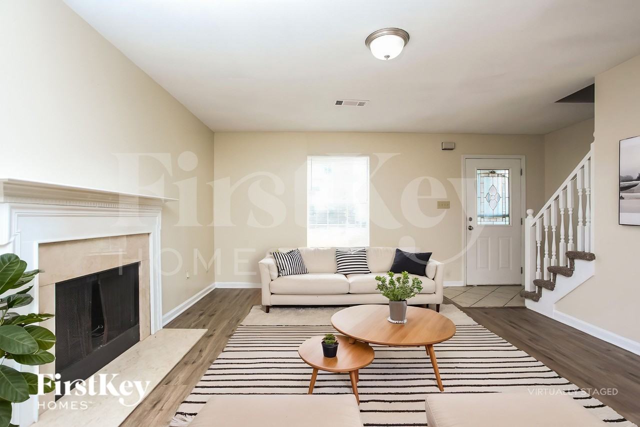 1579 Belle Trees Dr - Photo 3 of 19