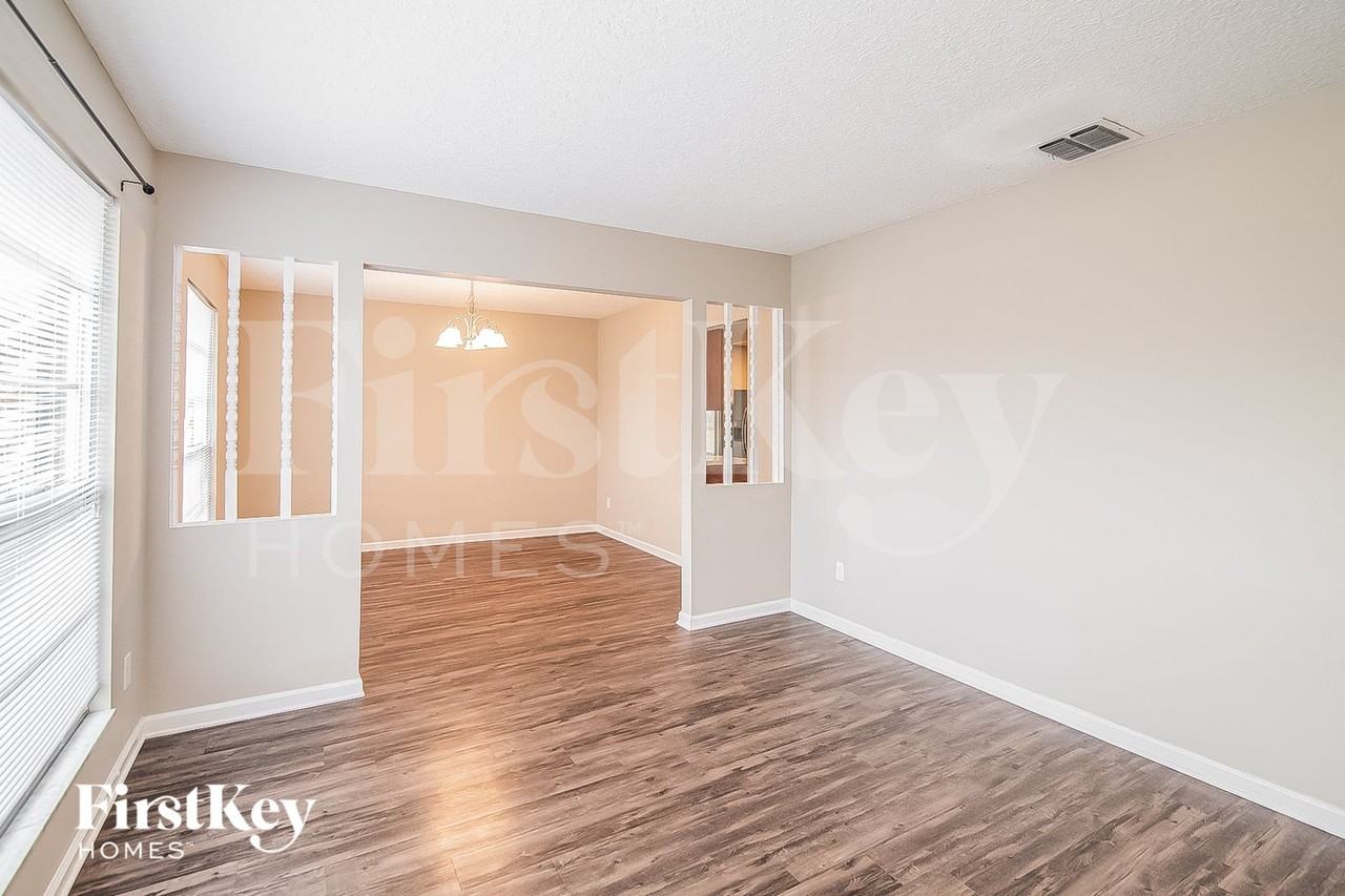 1572 Sonoma Ct - Photo 5 of 16