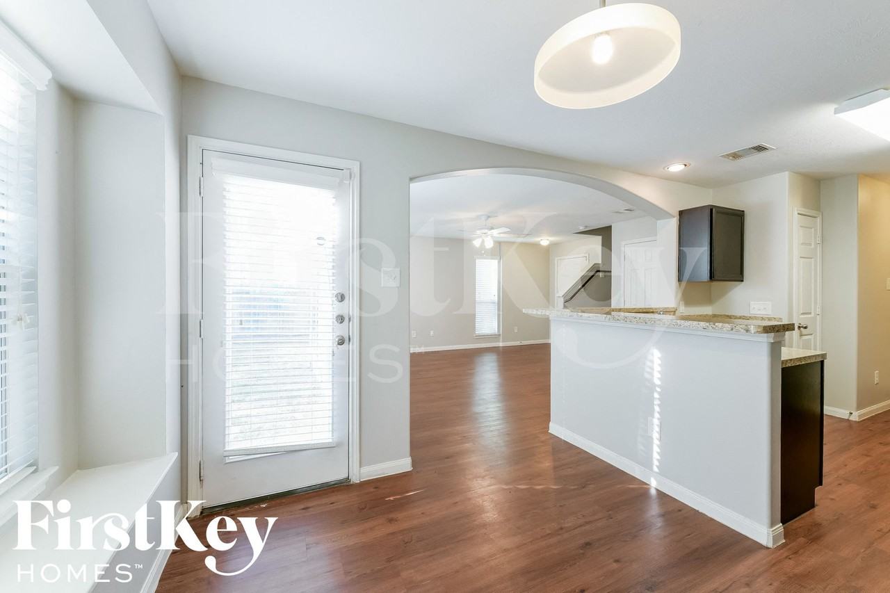 15411 Bammel Oaks Ct - Photo 7 of 15