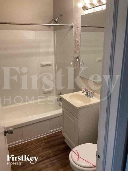 15003 Fuller Ave - Photo 7 of 9