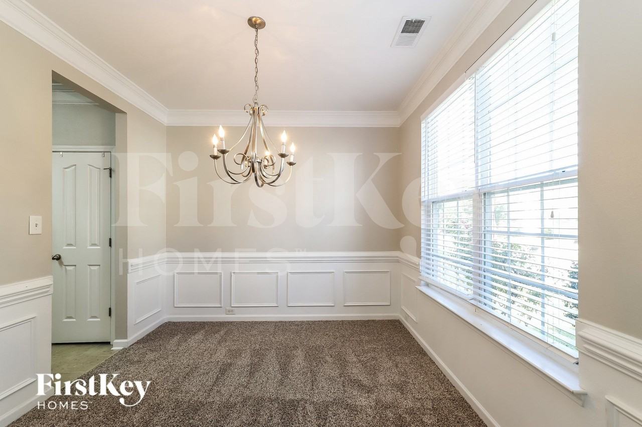 1415 Paulonia Way - Photo 5 of 16