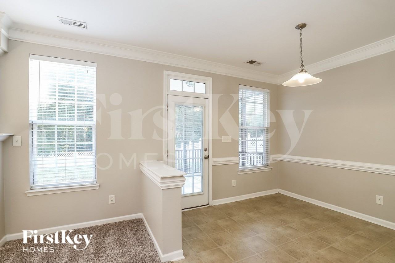 1415 Paulonia Way - Photo 6 of 16