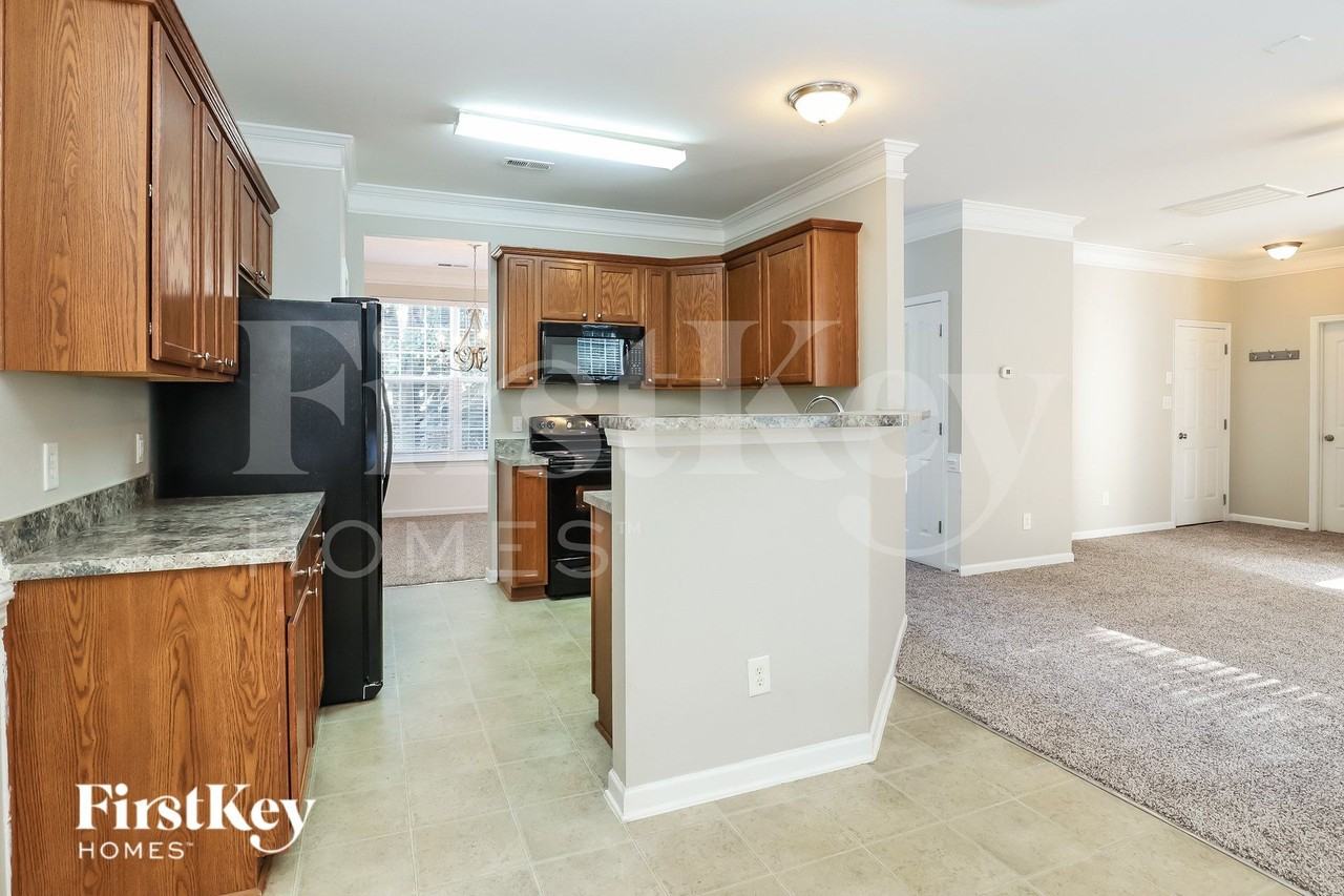 1415 Paulonia Way - Photo 7 of 16