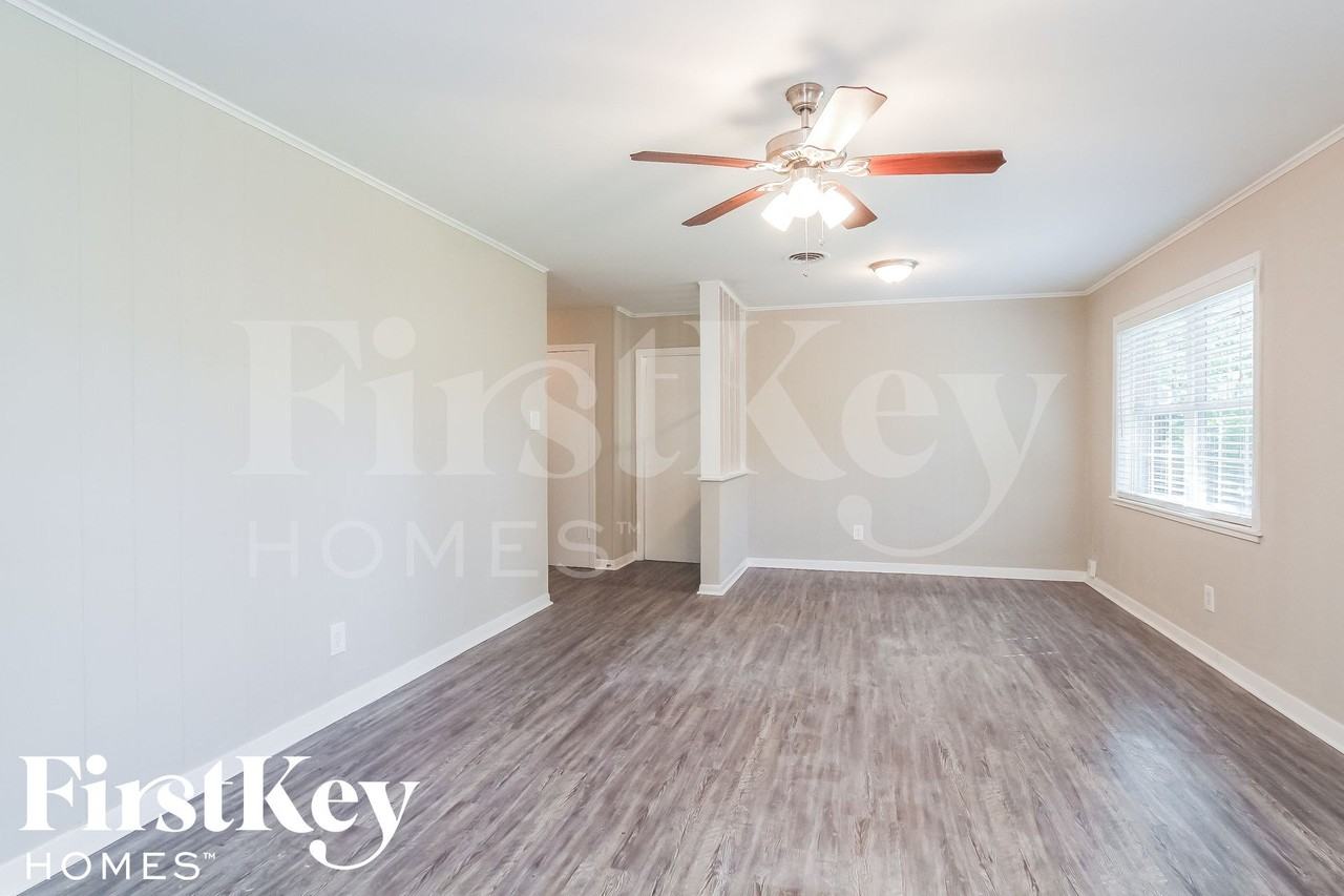 13322 Oak Leaf Ln - Photo 4 of 16